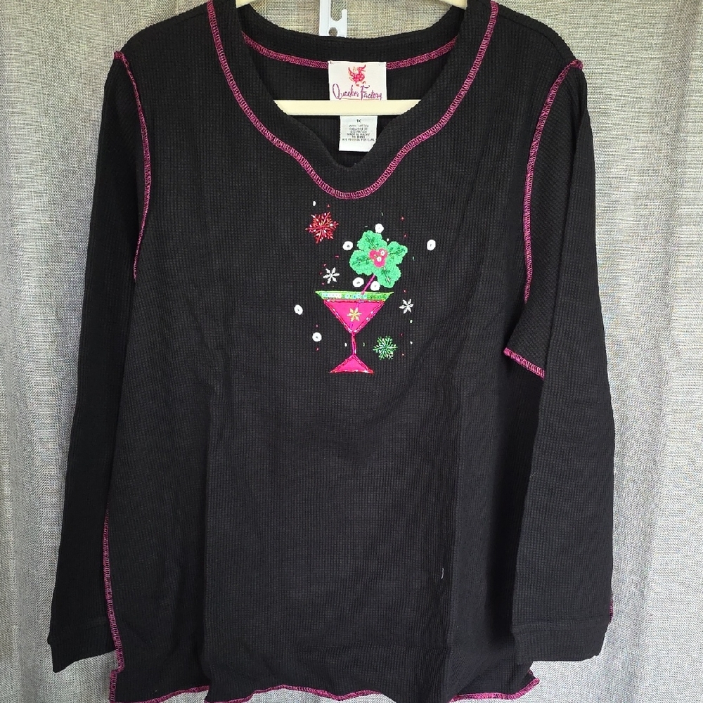 Quacker Factory Black Top with Pink and Green Embroidery Sz 1X T25CL2025244